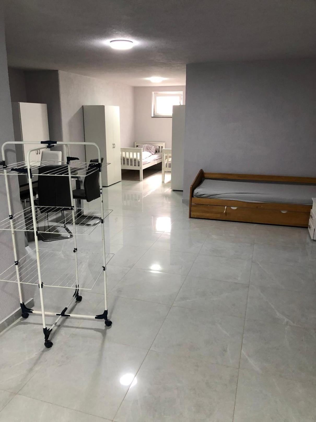 Apartment Ferienwohnung-mitarbeiterunterkunft *